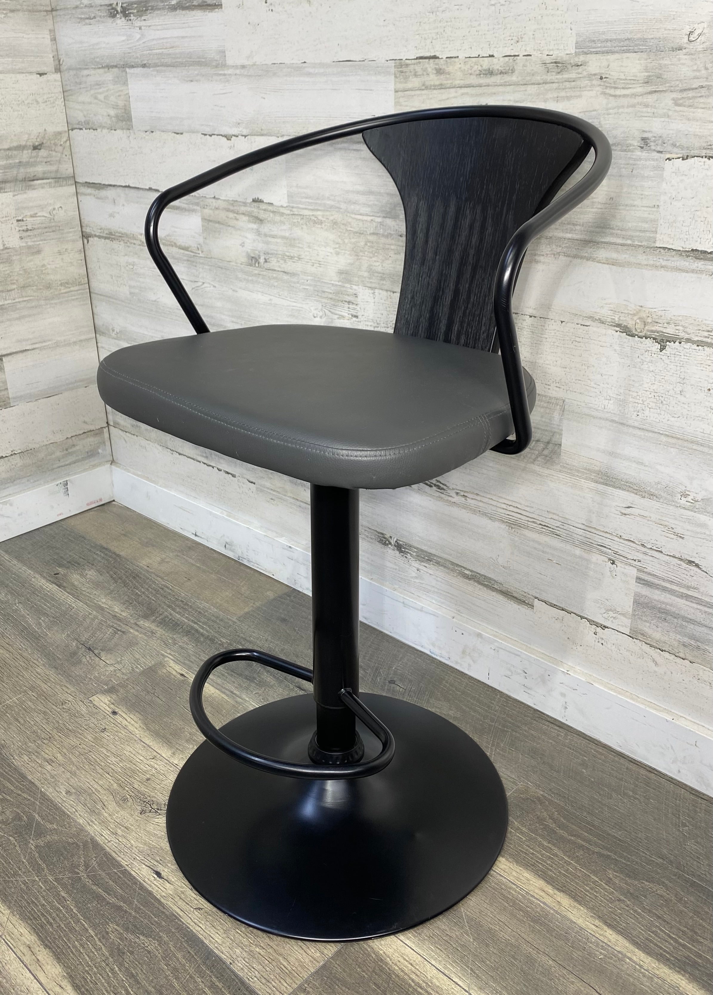 Adjustable Height Bar Chair Stool